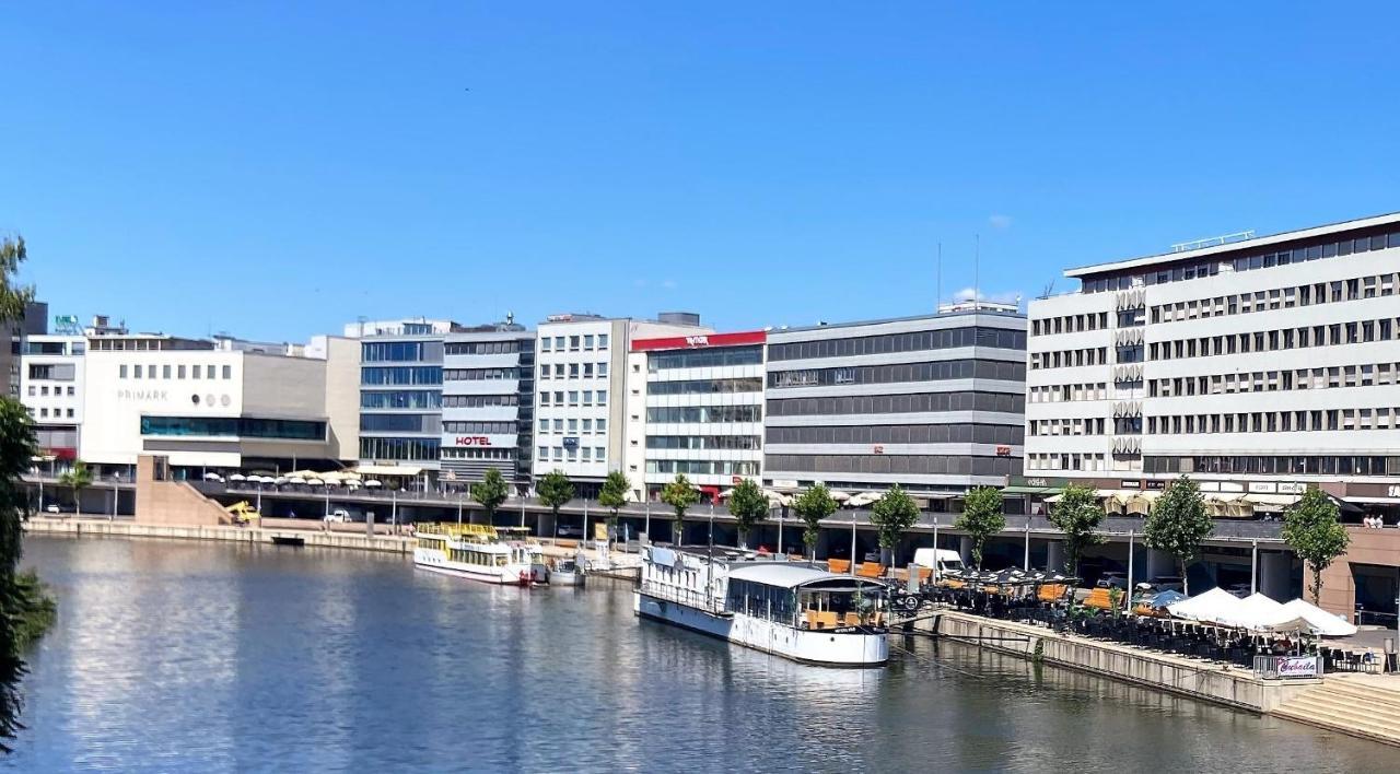 Hotel Stadt Hamburg Am Fluss Saarbrucken Bagian luar foto