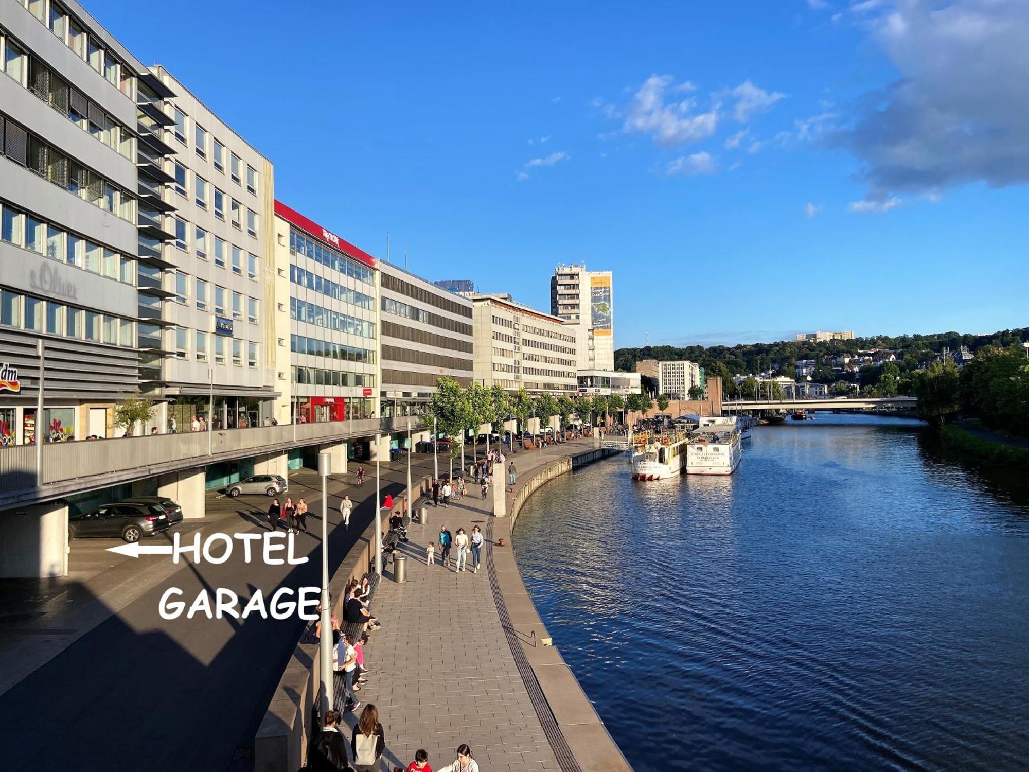 Hotel Stadt Hamburg Am Fluss Saarbrucken Bagian luar foto